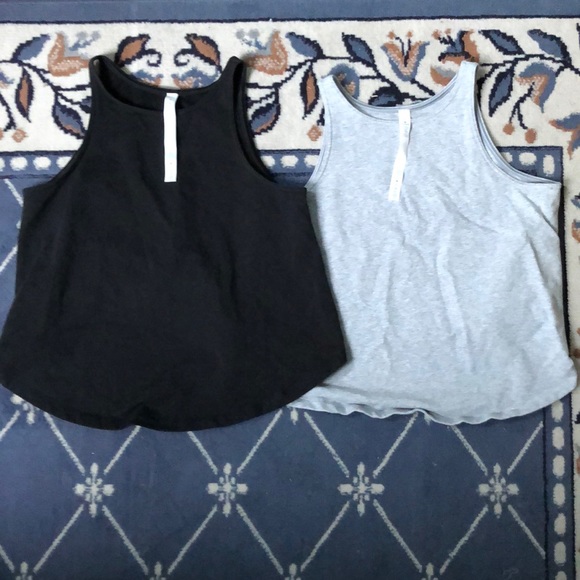 lululemon athletica Tops - Lot of 2 Lululemon high neck swing tank tops sz 4